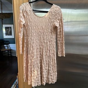 Kimchi Blue lace stretch dress -long sleeve